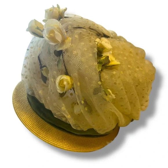 Vintage Doris Designs Bouffant Bubble Hat w/Yellow Polka Dot Tulle and Roses - Picture 2 of 8